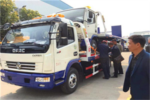 鄂州汽车道路救援拖车价格